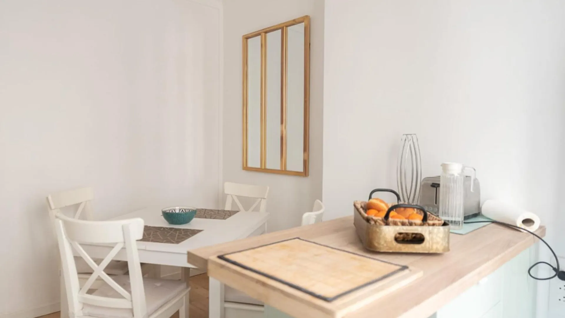 Apartment Bright Love Nest Near Montmartre And Pigalle Paris France